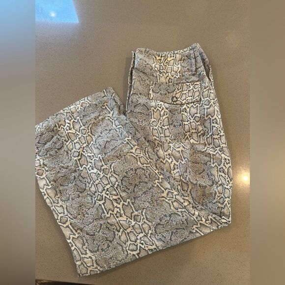 Elie Tahari Pants - Elie Tahari Snake Print Women's Size 8